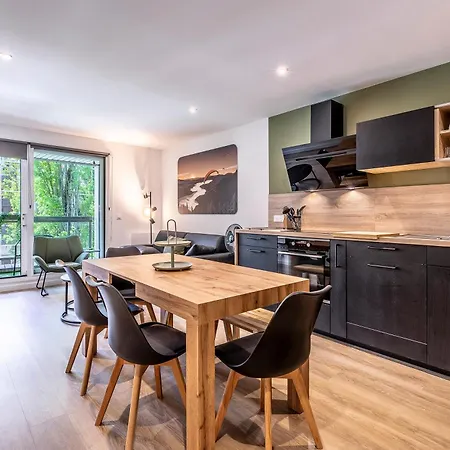 Appartement Moderne Au Coeur D'annecy - A Deux Pas Du Et De La Vieille